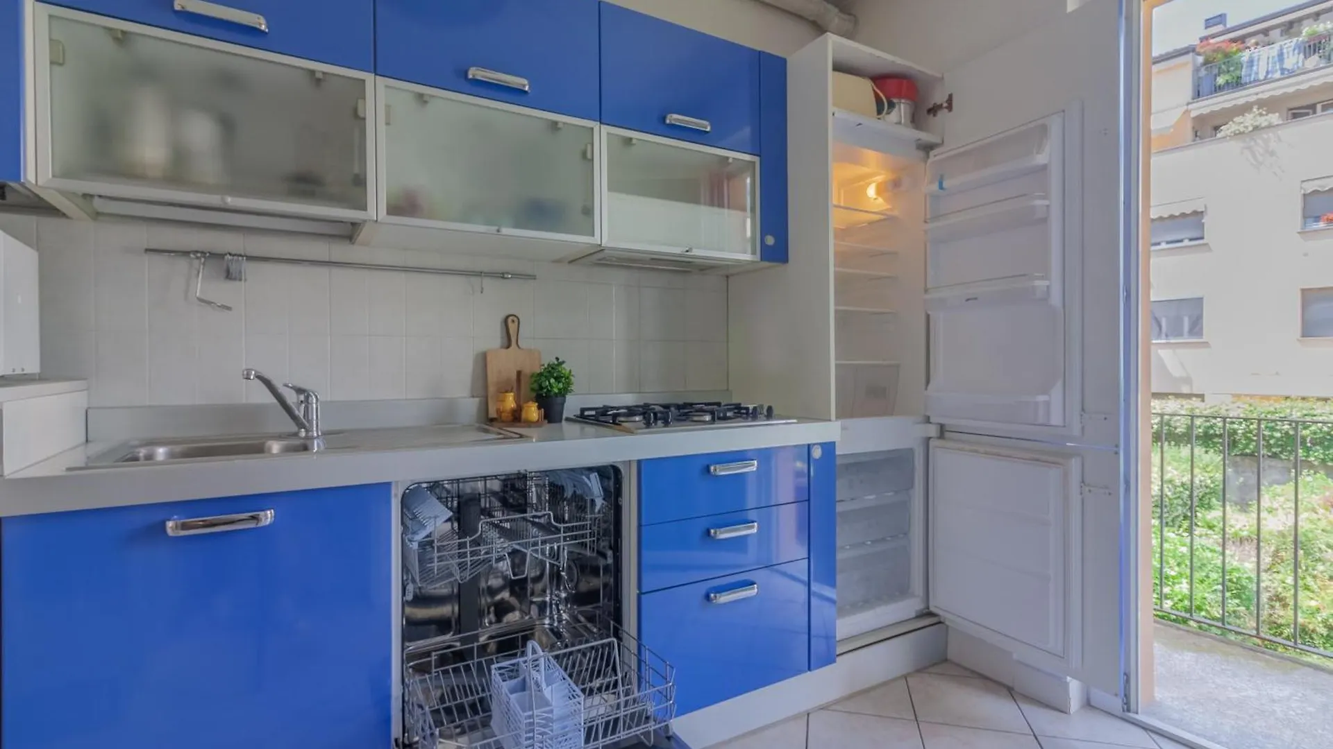 Sunflowers Home Mandello del Lario Apartment