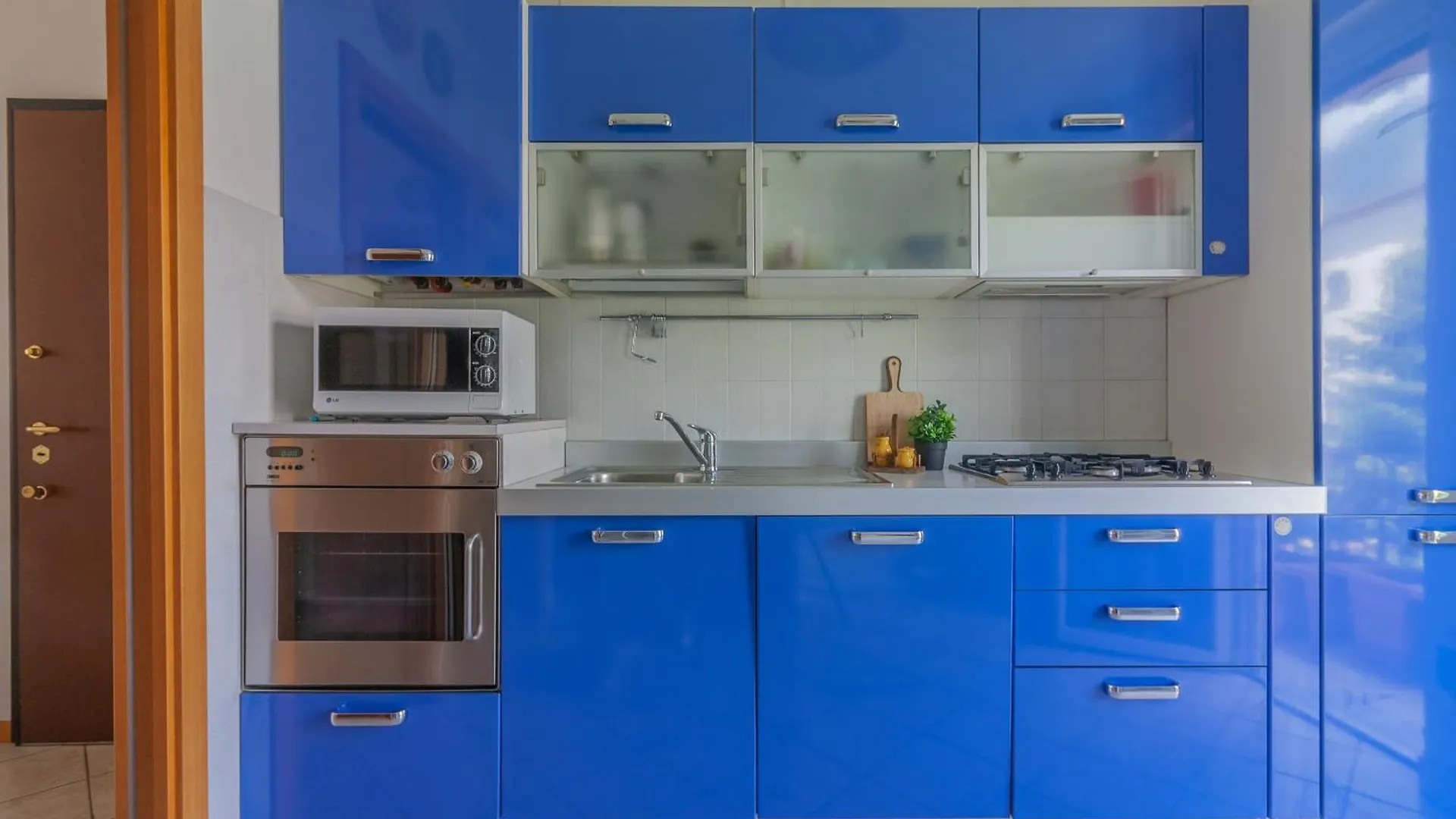 Apartment Sunflowers Home Mandello del Lario