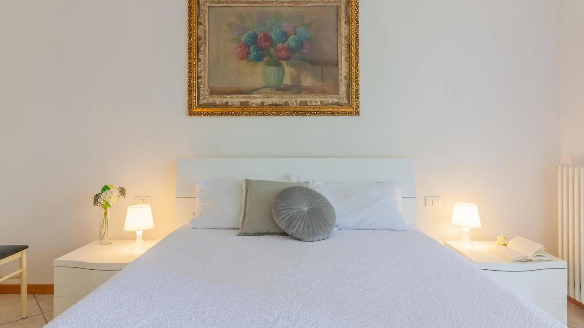 Sunflowers Home Mandello del Lario Apartment